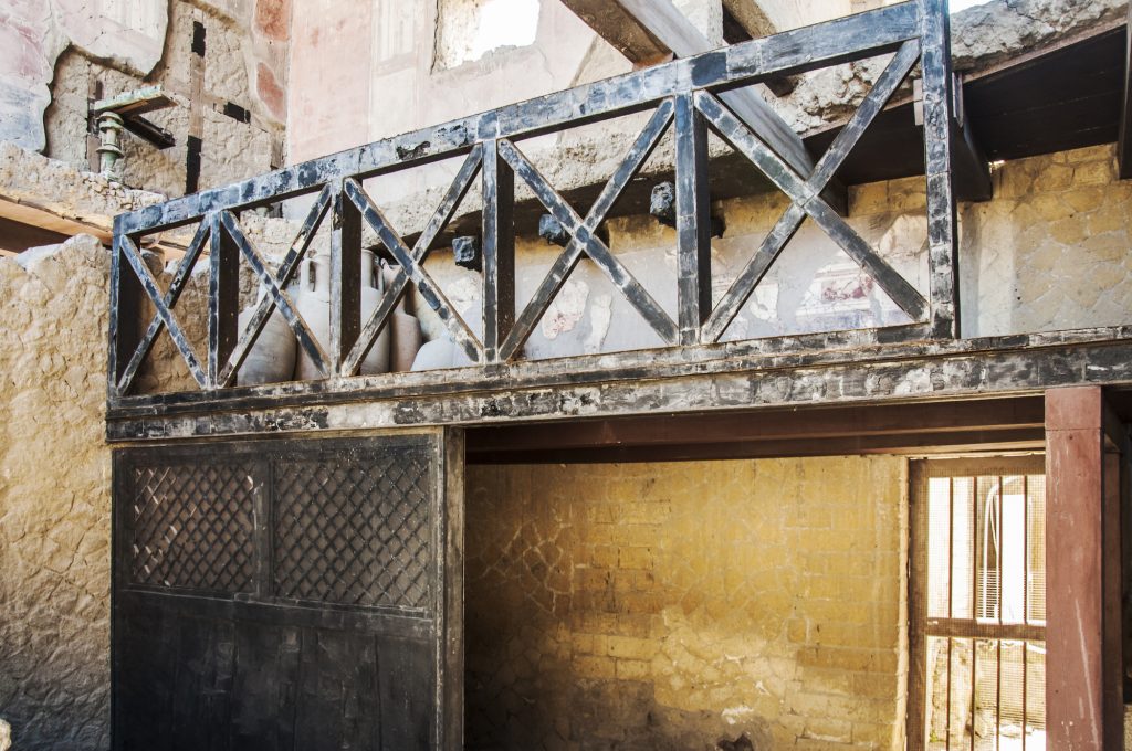 House of Neptune and Amphitrite workshop Herculaneum