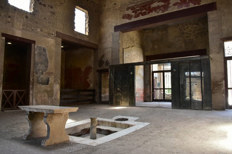 The wooden partition house of Herculaneum