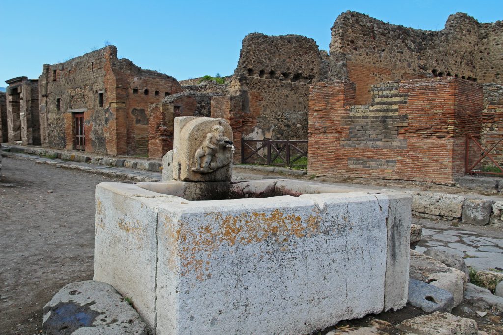 Fontana a Pompei
