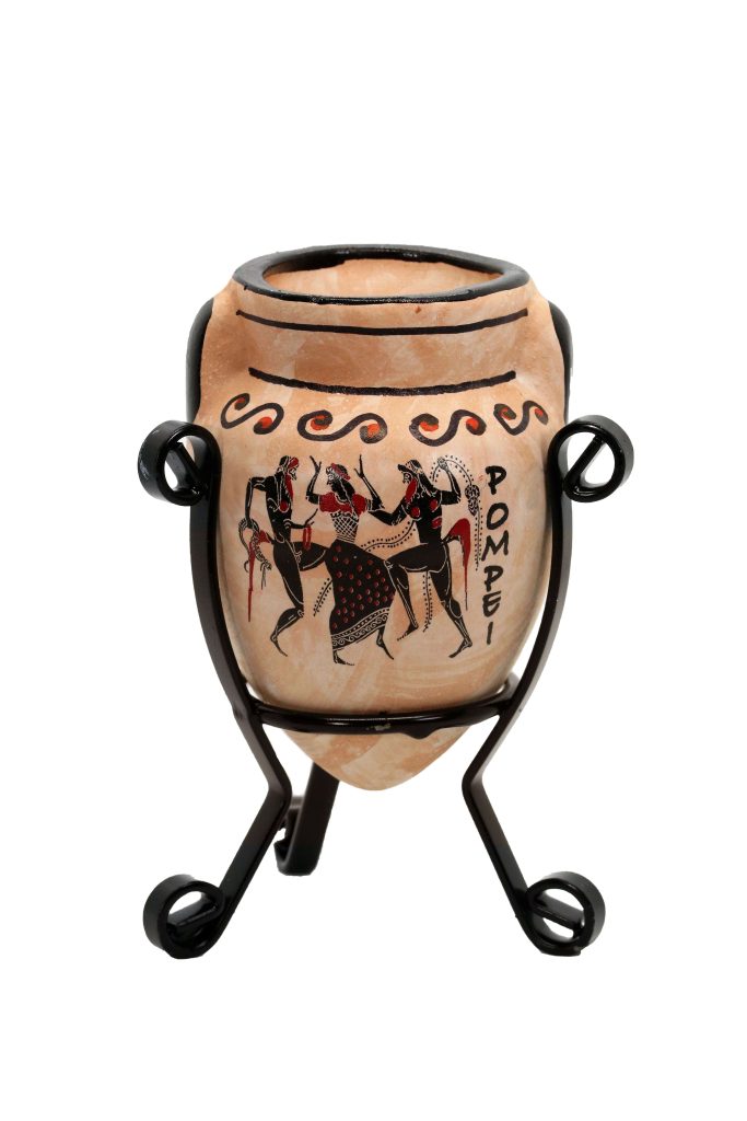Anfora in terracotta dipinta a mano
