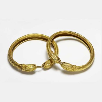 Gold jewelry found in Herculaneum