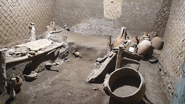 first slave room found in Pompeii's civita giuliana villa
