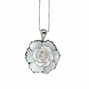 Necklace with cameo flower relief